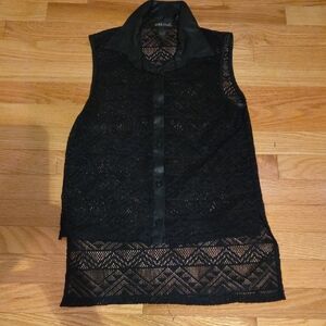 Wet Seal Black Sleeveless Asymmetrical Button Down Top